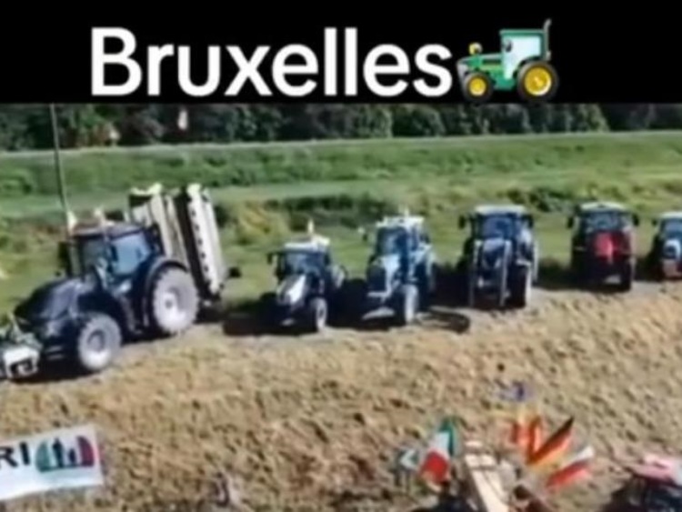 Tysi?ce rolnik�w i traktor�w zn�w zje?d?a do Brukseli